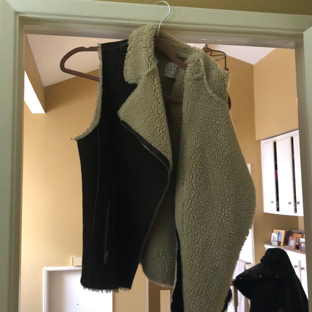 Sherpa vest